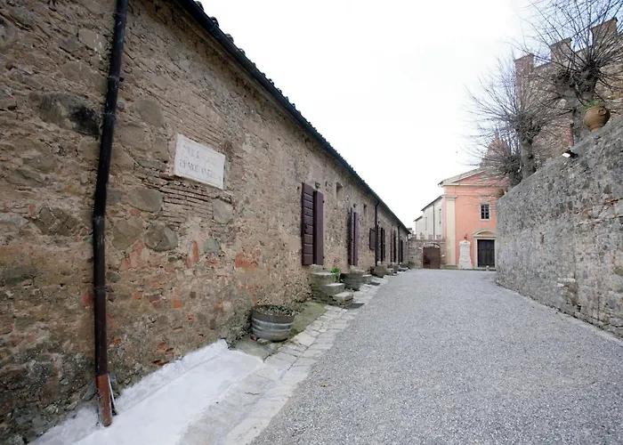 Castello Di Modanella * ラポラーノ・テルメ